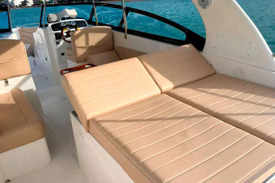 Rent a speed boat Ruby 38 on Koh Samui image 5