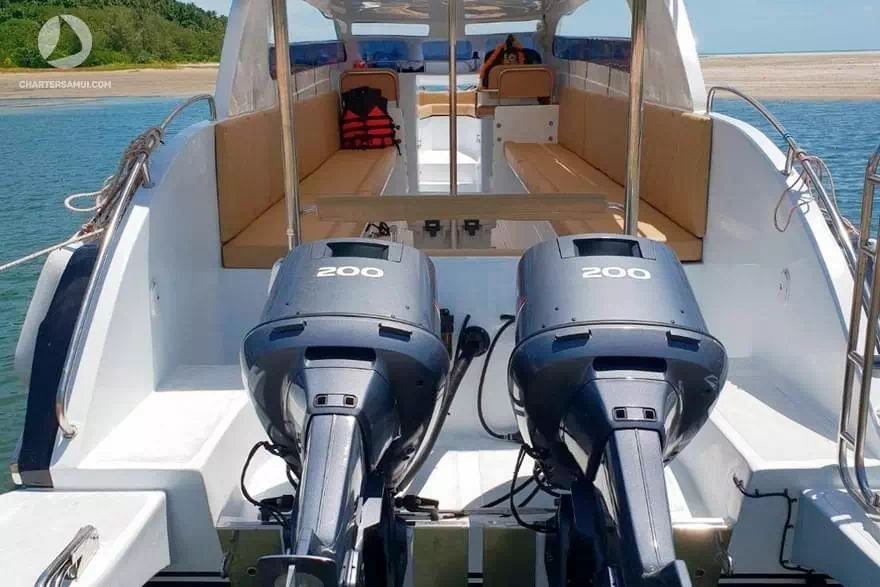Rent a speed boat Sealux 40 on Koh Samui image 6